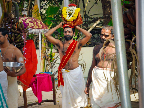 Aarattu1